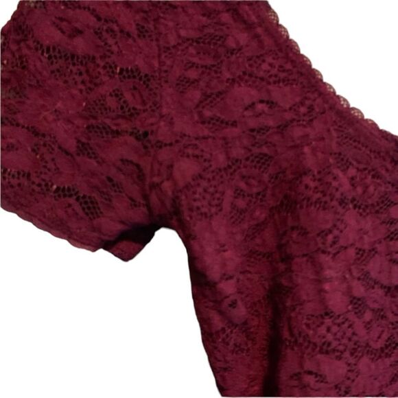 3 for $30! Forever 21 maroon crop top - Picture 2 of 6